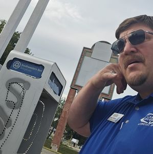 Meet your Posher, Jeremy